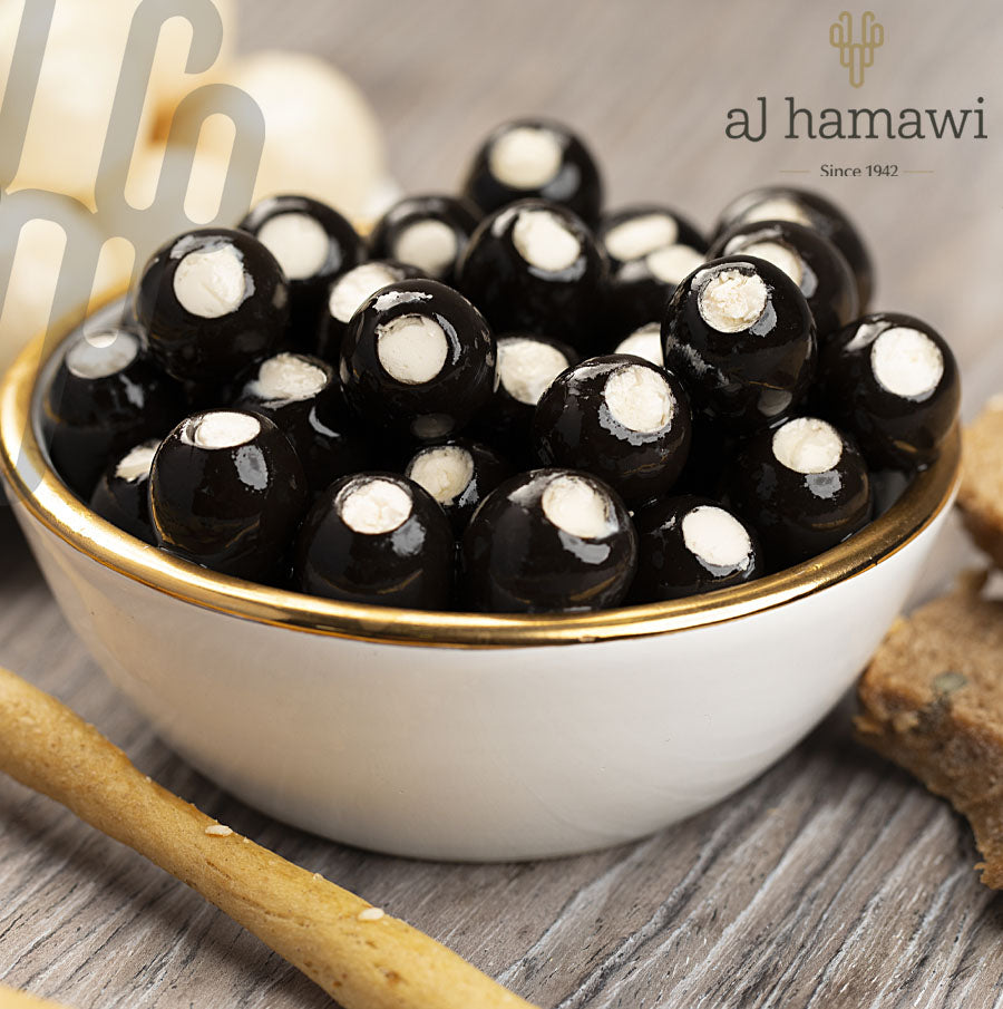 Black Olive With Labaneh