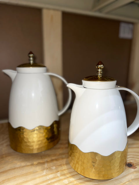 Gold & White Thermos “1.5L”